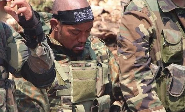 Tον έστειλαν στις… «παρθένες» – Νεκρός ο Γερμανός τζιχαντιστής ράπερ Ντέσο Ντογκ (εικόνα 18+)